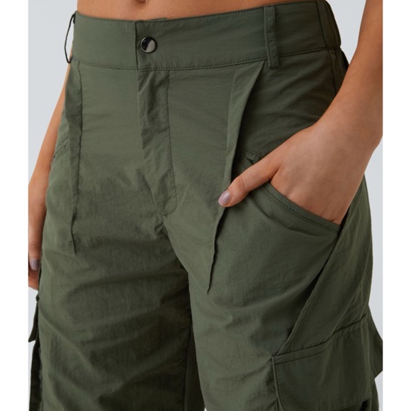 NWT Halara Mid Rise Button Zipper Side Pocket Wide Leg Casual Cargo Pants - Picture 2 of 13